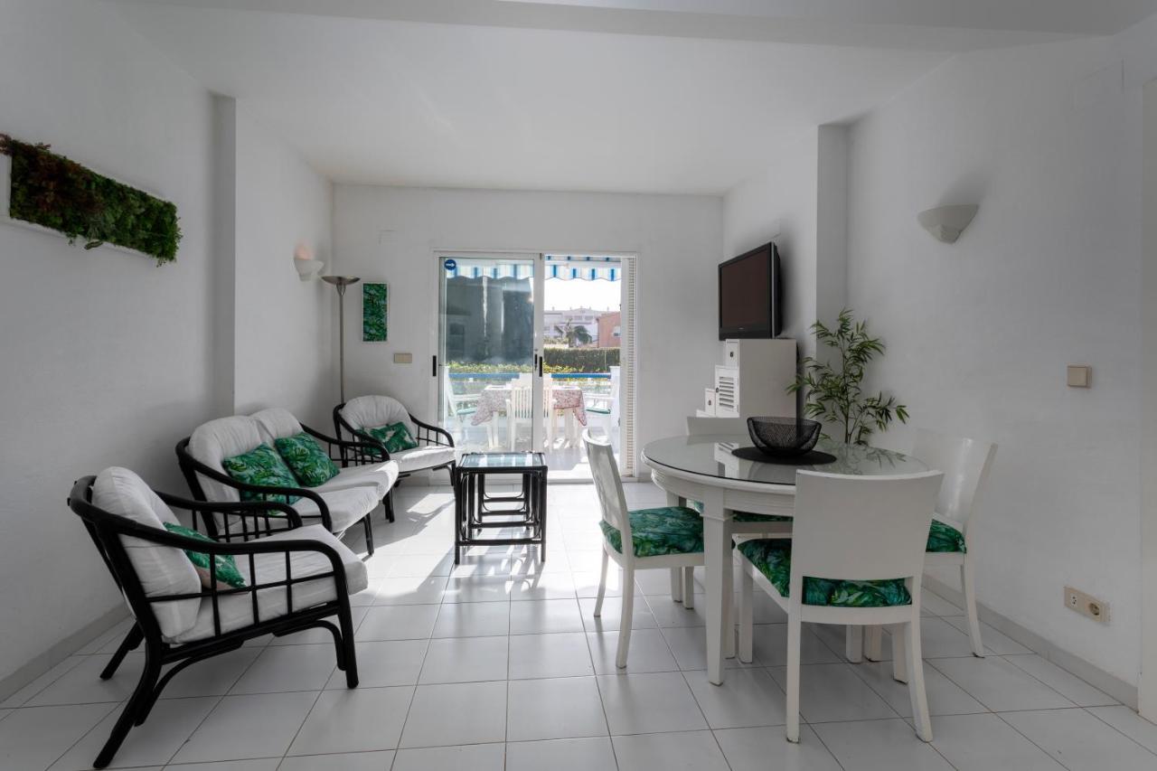 Appartement Cala Blanca, Bajo, 2 Dormitorios, By Bookindenia Dénia