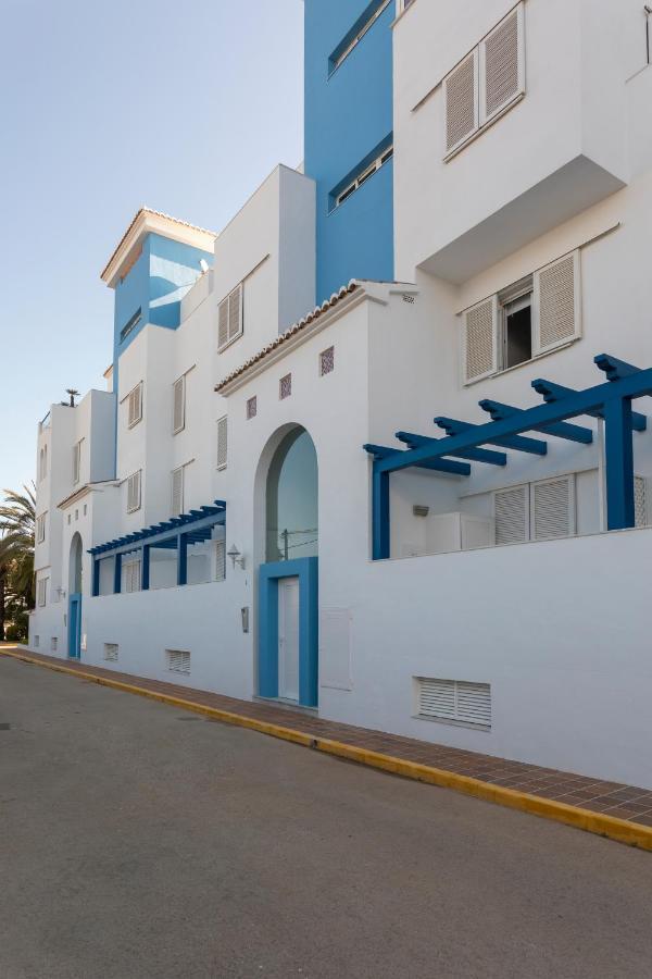 Appartement Cala Blanca, Bajo, 2 Dormitorios, By Bookindenia